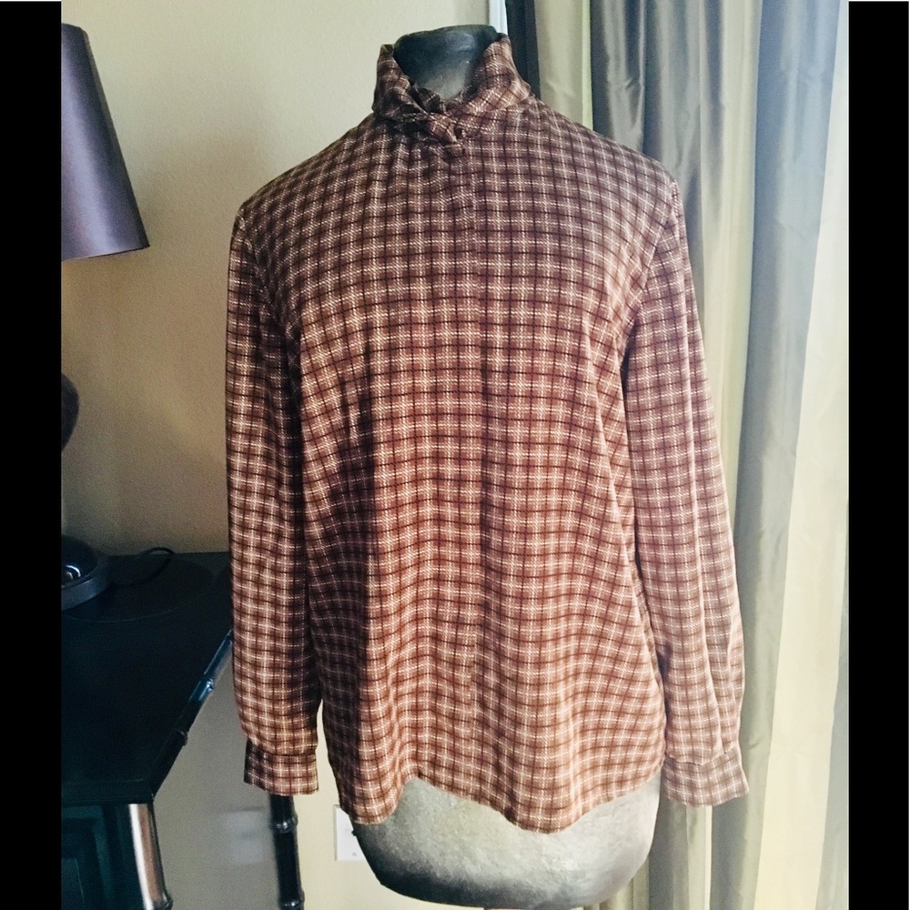 Vintage high neck patterned long sleeve blouse